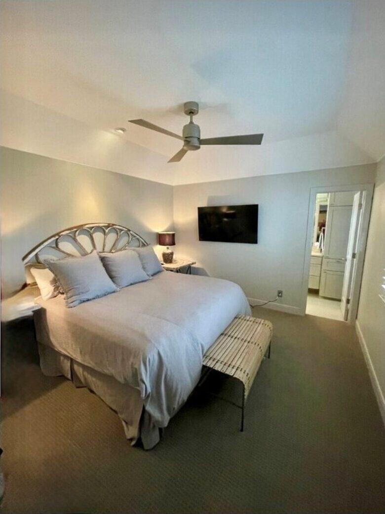 Waterfront Luxury on Lake LBJ | Dock, Outdoor Kitchen & Sunset Views - Horseshoe Bay, Texas