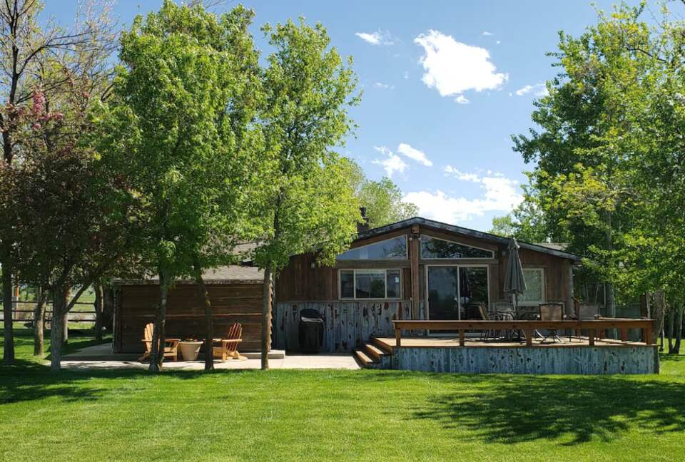 Apple Blossom Retreat | Montana Mountain Living - Bozeman, Montana