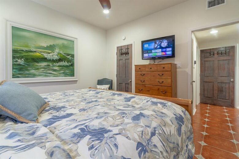 Waterfront Comfort and Style in South Padre - South Padre Island, Texas