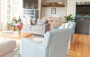 Charming 4-Bed Cottage with Bay Views near Boothbay Harbor - Southport, Maine