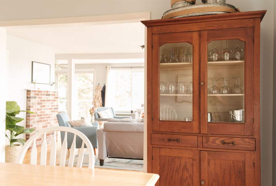 Charming 4-Bed Cottage with Bay Views near Boothbay Harbor - Southport, Maine