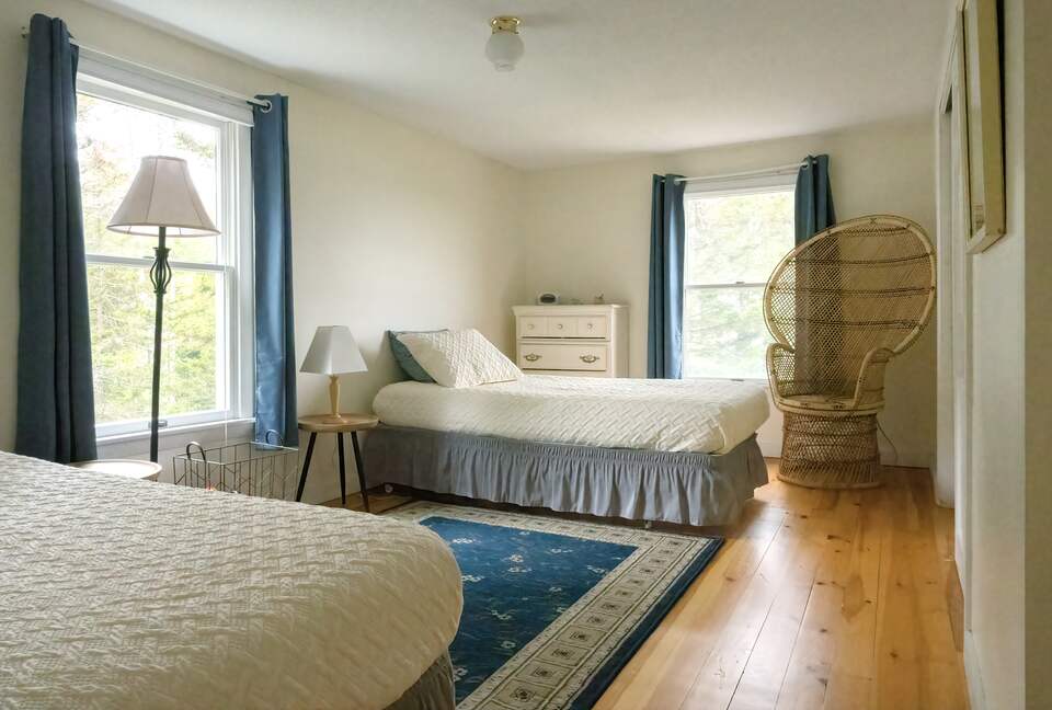 Charming 4-Bed Cottage with Bay Views near Boothbay Harbor - Southport, Maine