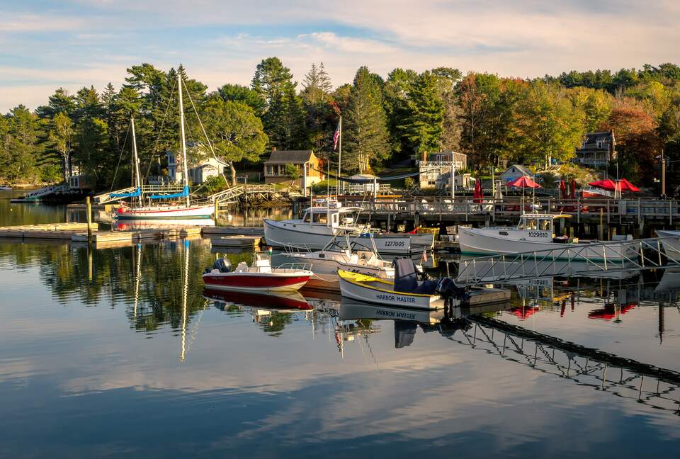 Charming 4-Bed Cottage with Bay Views near Boothbay Harbor - Southport, Maine