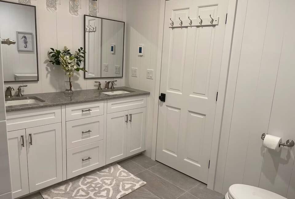 Exquisite East Chop Retreat with Harbor Views - Oak Bluffs, Massachusetts