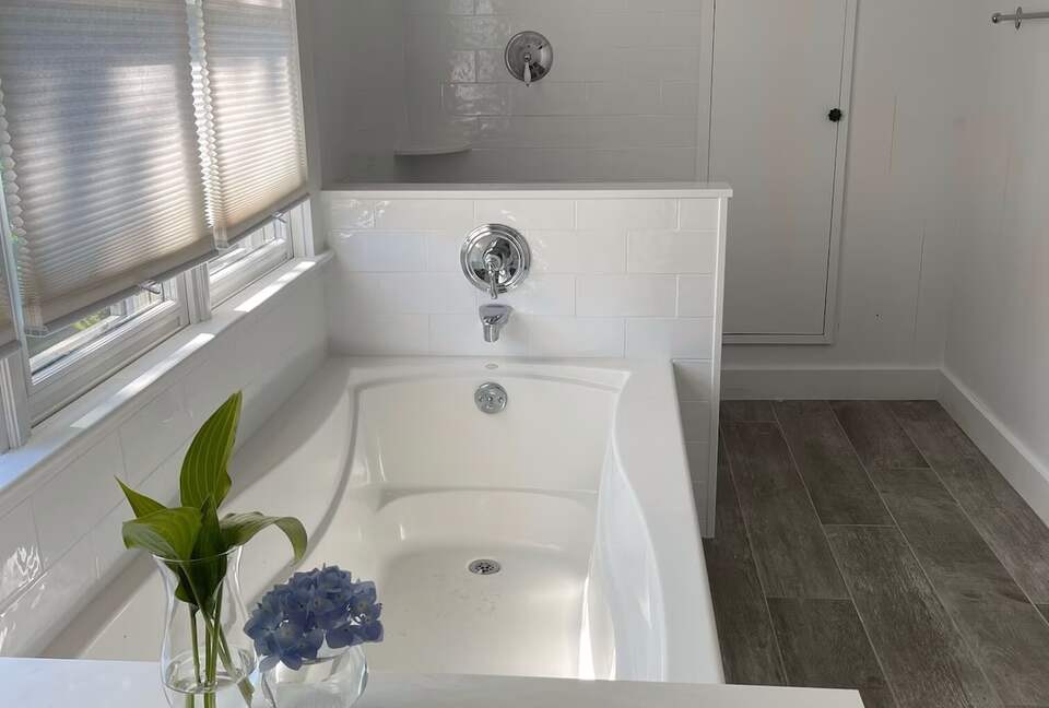 Exquisite East Chop Retreat with Harbor Views - Oak Bluffs, Massachusetts