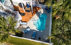 Family-Friendly Destin Escape | Walk to Beach & Shopping - Destin, Florida