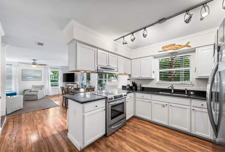 Family-Friendly Destin Escape | Walk to Beach & Shopping - Destin, Florida