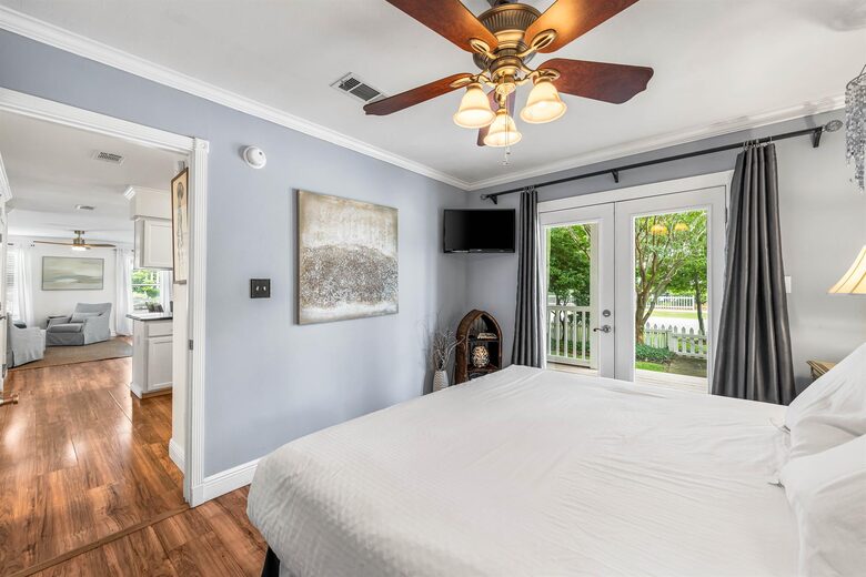 Family-Friendly Destin Escape | Walk to Beach & Shopping - Destin, Florida