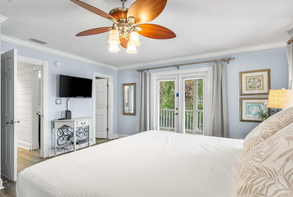 Family-Friendly Destin Escape | Walk to Beach & Shopping - Destin, Florida