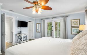 Family-Friendly Destin Escape | Walk to Beach & Shopping - Destin, Florida