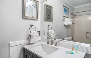 Family-Friendly Destin Escape | Walk to Beach & Shopping - Destin, Florida