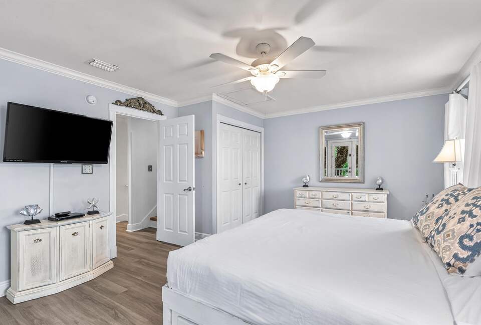 Family-Friendly Destin Escape | Walk to Beach & Shopping - Destin, Florida