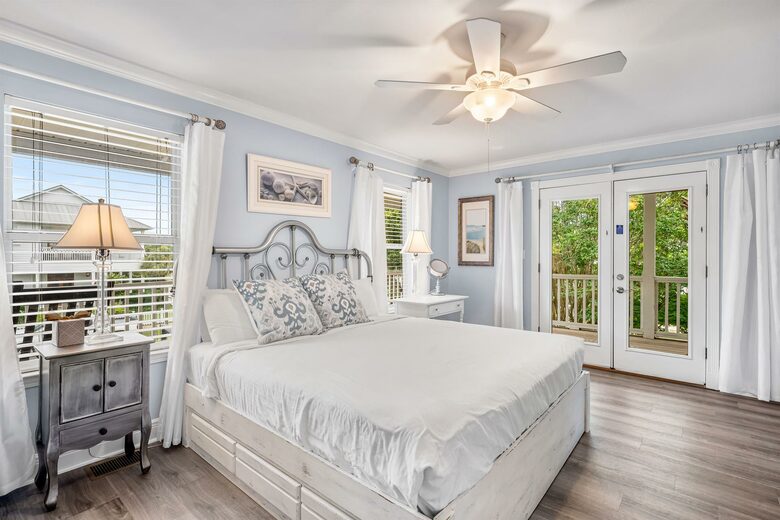 Family-Friendly Destin Escape | Walk to Beach & Shopping - Destin, Florida