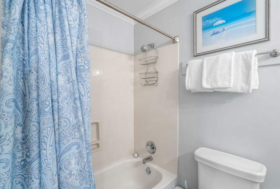 Family-Friendly Destin Escape | Walk to Beach & Shopping - Destin, Florida