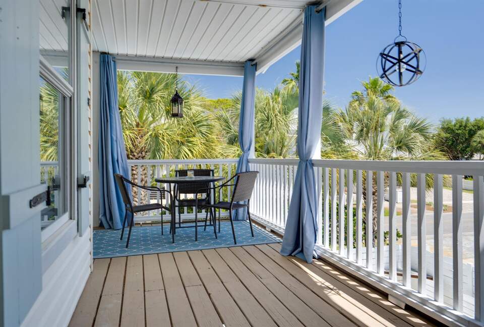 Family-Friendly Destin Escape | Walk to Beach & Shopping - Destin, Florida