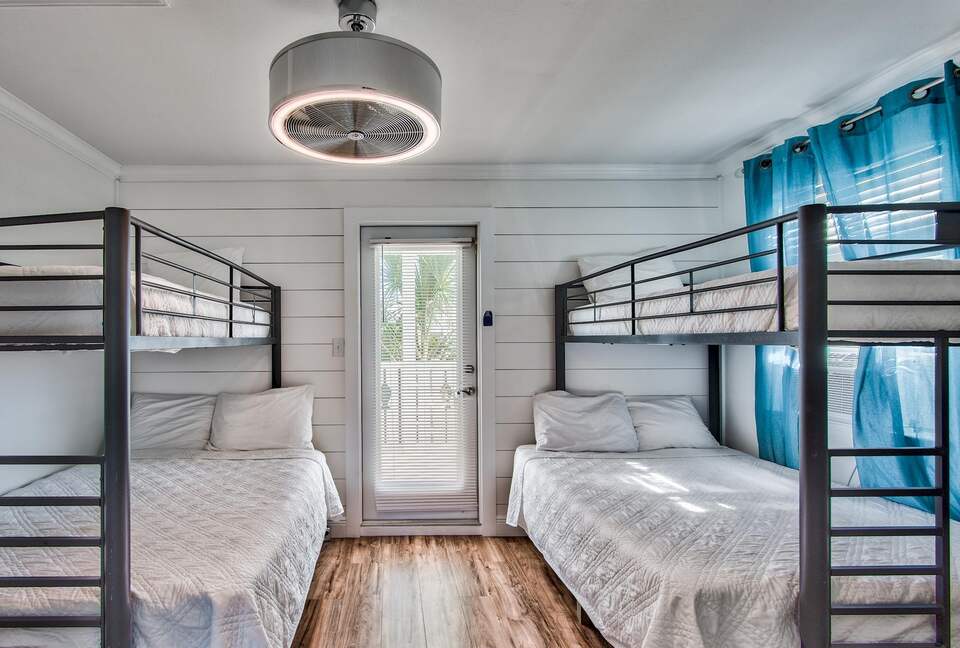 Family-Friendly Destin Escape | Walk to Beach & Shopping - Destin, Florida