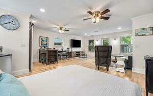 Family-Friendly Destin Escape | Walk to Beach & Shopping - Destin, Florida