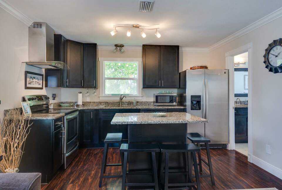 Family-Friendly Destin Escape | Walk to Beach & Shopping - Destin, Florida