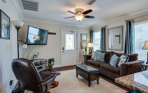 Family-Friendly Destin Escape | Walk to Beach & Shopping - Destin, Florida