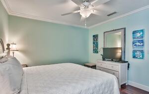 Family-Friendly Destin Escape | Walk to Beach & Shopping - Destin, Florida