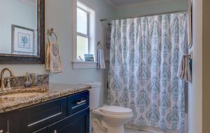 Family-Friendly Destin Escape | Walk to Beach & Shopping - Destin, Florida