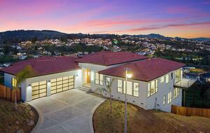 Wine Country Escape | Elegant Skyfarm Estate Overlooking Fountaingrove Golf Course - Santa Rosa, California