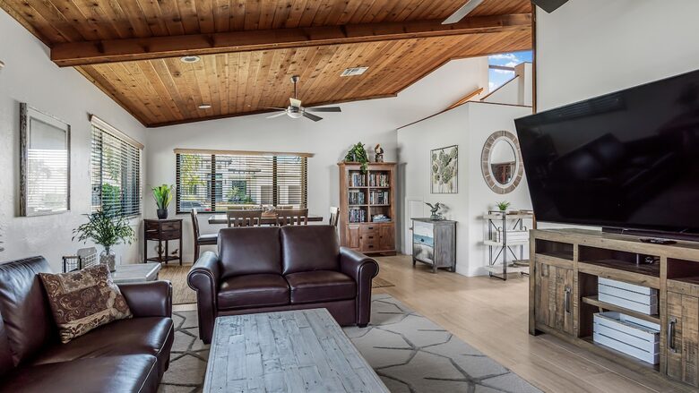 Grand River View | Waterfront Haven in Cape Coral - Cape Coral, Florida