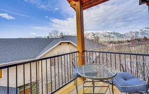 Spacious Moose Hollow Escape with Hot Tub & Mountain Views - Eden, Utah