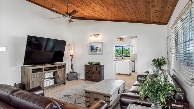 Grand River View | Waterfront Haven in Cape Coral - Cape Coral, Florida