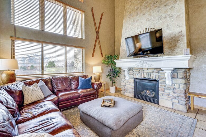 Spacious Moose Hollow Escape with Hot Tub & Mountain Views - Eden, Utah