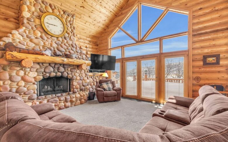 Living Room with gas fireplace