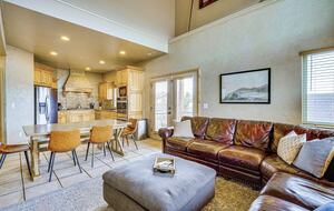 Spacious Moose Hollow Escape with Hot Tub & Mountain Views - Eden, Utah