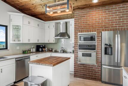 Grand River View | Waterfront Haven in Cape Coral - Cape Coral, Florida