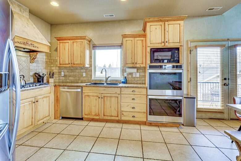 Spacious Moose Hollow Escape with Hot Tub & Mountain Views - Eden, Utah