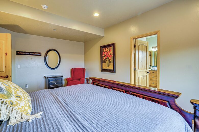 Spacious Moose Hollow Escape with Hot Tub & Mountain Views - Eden, Utah