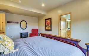 Spacious Moose Hollow Escape with Hot Tub & Mountain Views - Eden, Utah