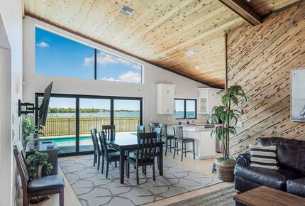 Grand River View | Waterfront Haven in Cape Coral - Cape Coral, Florida