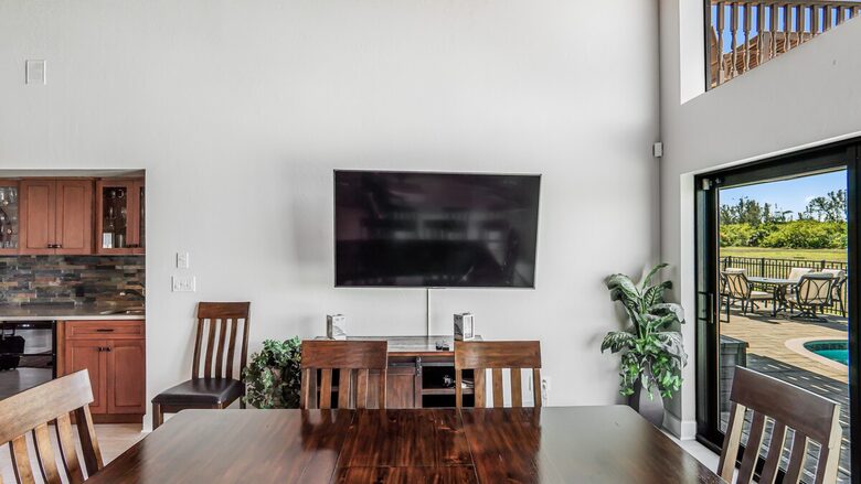 Grand River View | Waterfront Haven in Cape Coral - Cape Coral, Florida