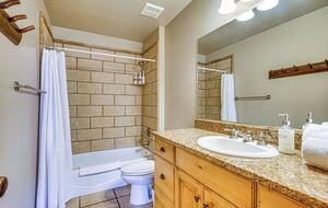 Spacious Moose Hollow Escape with Hot Tub & Mountain Views - Eden, Utah