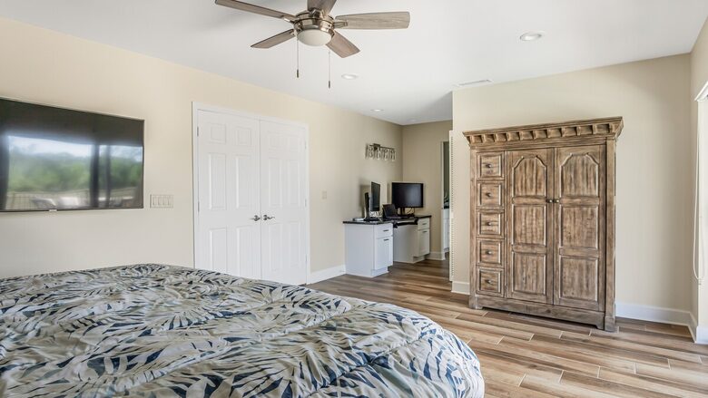 Grand River View | Waterfront Haven in Cape Coral - Cape Coral, Florida