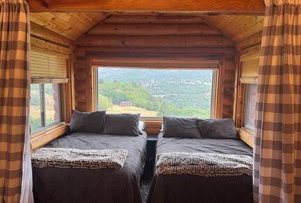 Upstairs loft area. Best views in the house! 2 double beds