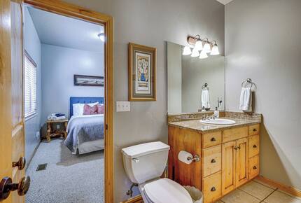 Spacious Moose Hollow Escape with Hot Tub & Mountain Views - Eden, Utah