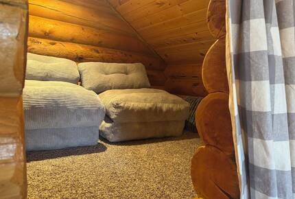 Stairs Play/sleeping nook. 2 chairs/sleeping cushions