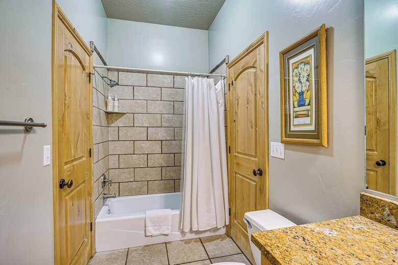 Spacious Moose Hollow Escape with Hot Tub & Mountain Views - Eden, Utah