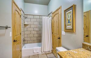 Spacious Moose Hollow Escape with Hot Tub & Mountain Views - Eden, Utah