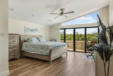 Grand River View | Waterfront Haven in Cape Coral - Cape Coral, Florida