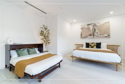 Luxury Grove Getaway – Designer Interiors & Tropical Vibes - Miami, Florida