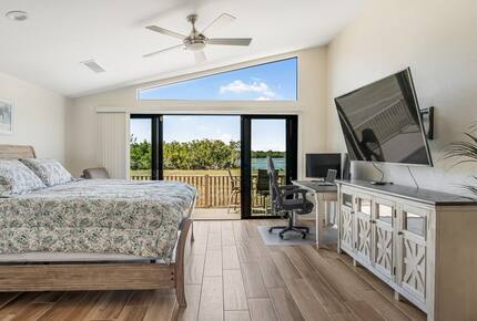 Grand River View | Waterfront Haven in Cape Coral - Cape Coral, Florida