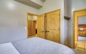 Spacious Moose Hollow Escape with Hot Tub & Mountain Views - Eden, Utah