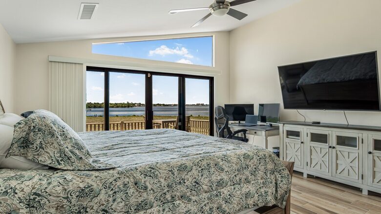 Grand River View | Waterfront Haven in Cape Coral - Cape Coral, Florida
